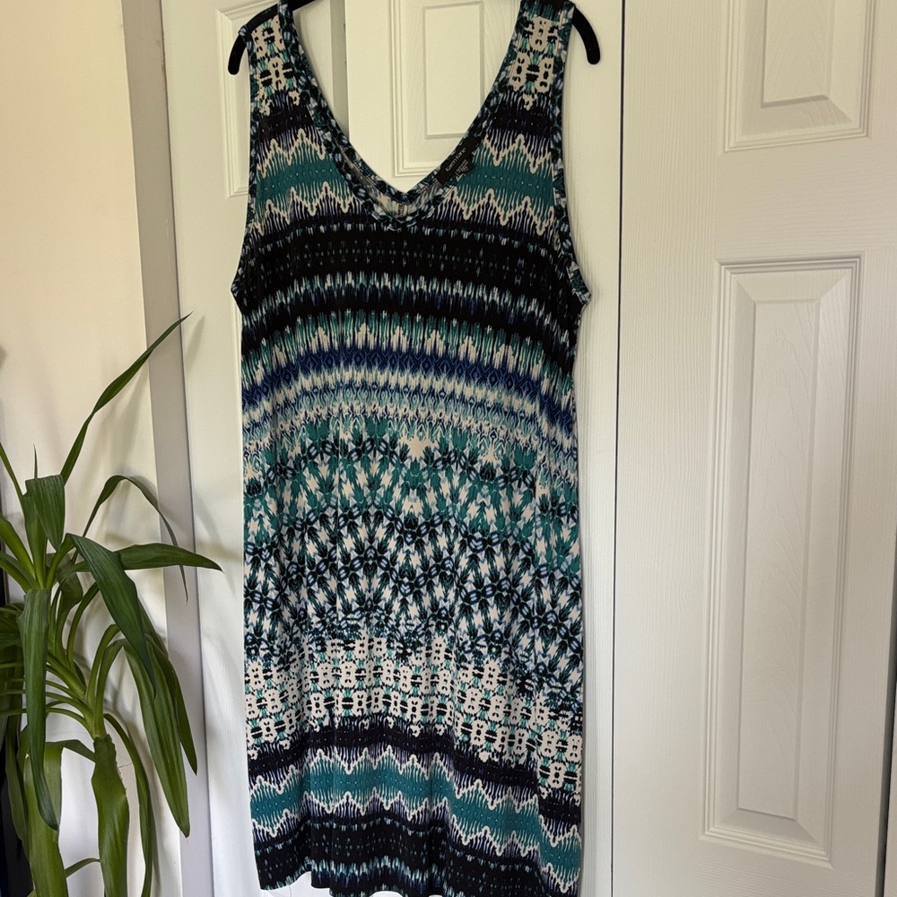Karen Kane Sleeveless V-Neck Seaglass Patterned Dress in Blue/Green, Women’s 1X